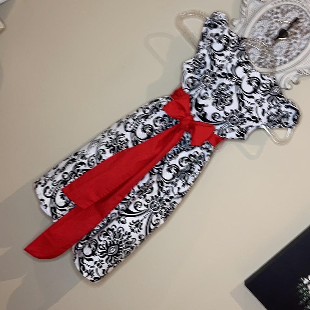 Black Demask Dress with Red Sash By LeZaMe C-17 - Picture 5 of 7